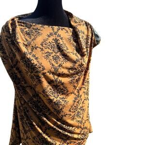 Dressbarn Women’s M top, short sleeve damask print pleather accent